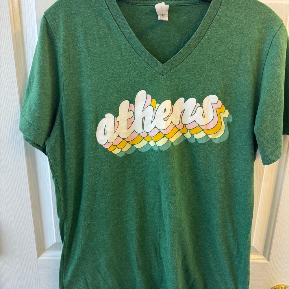 Athens, Georgia V-Neck Vintage-Style T-shirt size medium